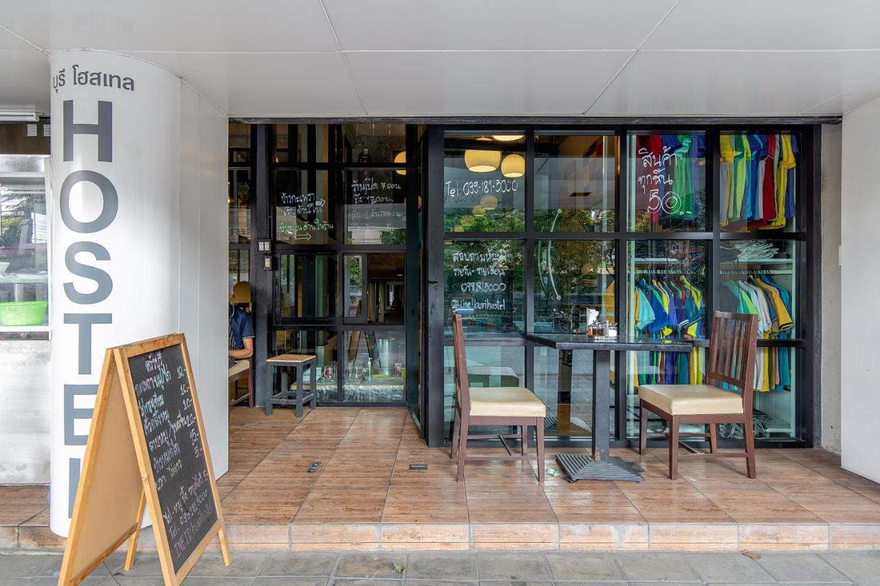 Buri Hostel Bangkok Exterior photo